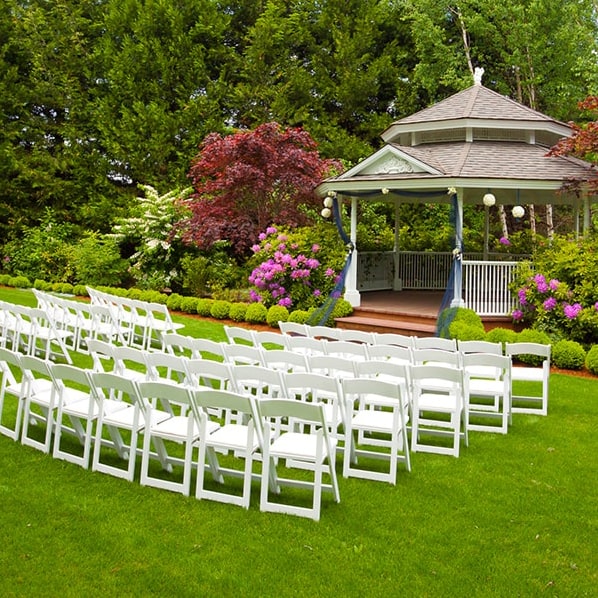 los baños de renta para fiestas ofrecen una variedad de baños portátiles, incluyendo baños de lujo y baños estándar